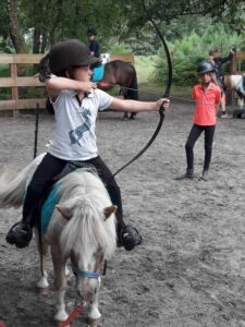 equitation enfant tir à l'arc